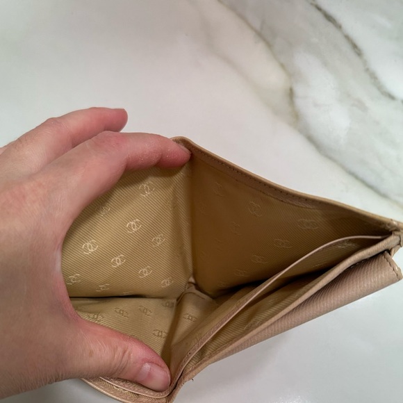 Authentic Chanel wallet - Picture 10 of 11